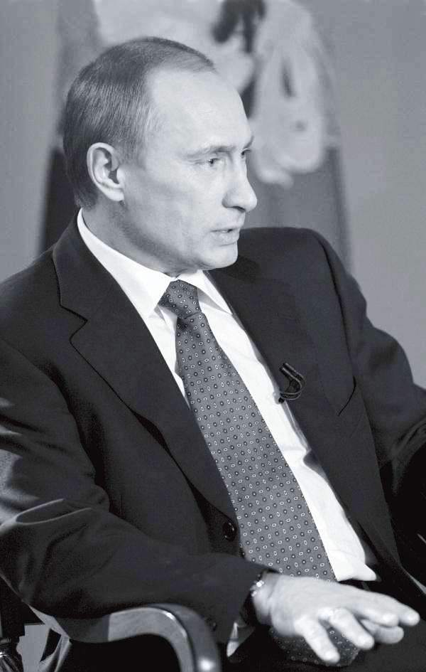 Краткая биография путиной. Путин Владимир Владимирович. Путин фото 2007. Путин фото 1990. Путин биография.